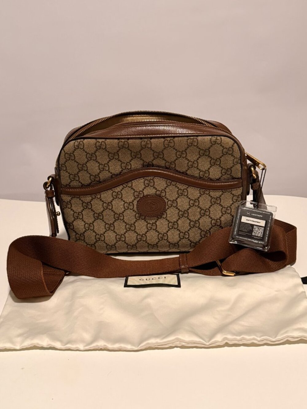 Gucci GG Supreme Retro Interlocking G Messenger Crossbody Bag